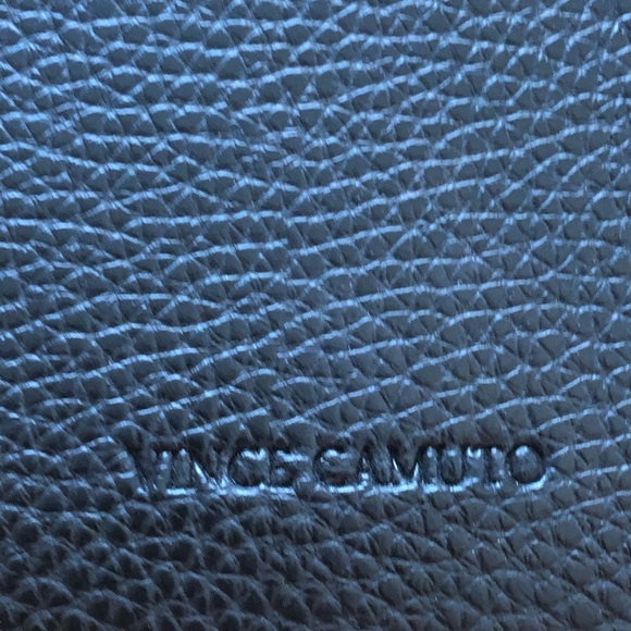 NWOT - VINCE CAMUTO VEGAN LEATHER TOTE BAG - Picture 5 of 5